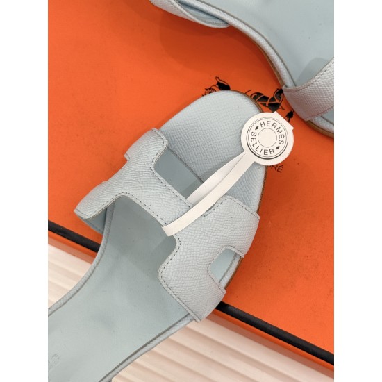 Hermès Fashion Shoes Best Quality
Women 35-41
Men 39-44