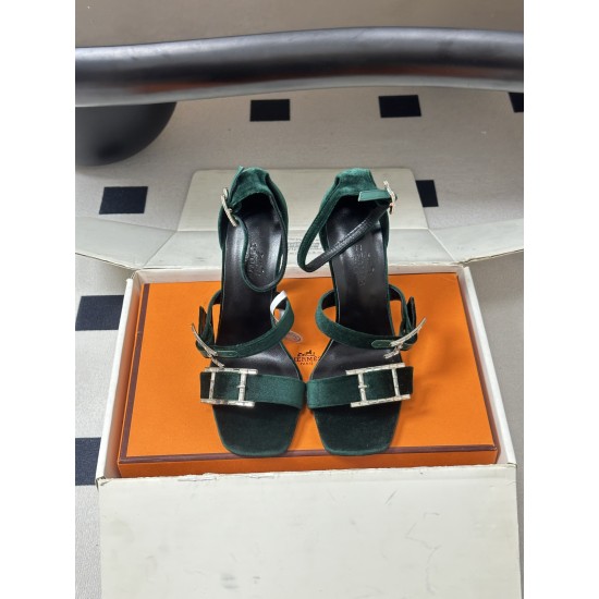 Hermès Fashion Shoes Best Quality
Women 35-41
Men 39-44