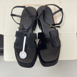 Hermès Fashion Shoes Best Quality
Women 35-41
Men 39-44