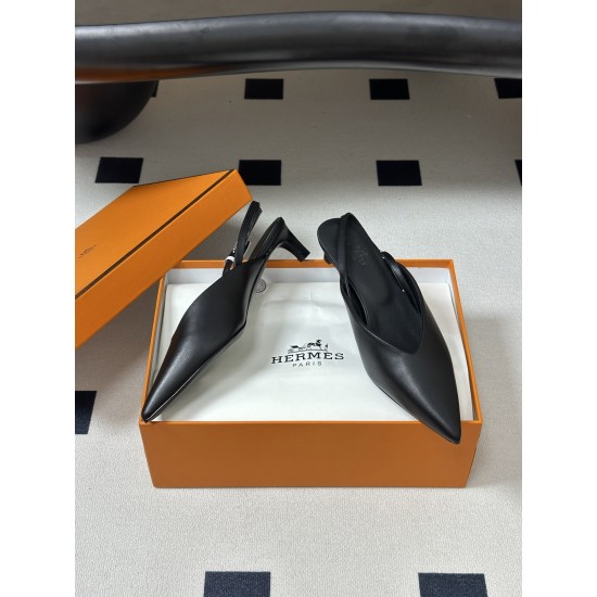 Hermès Fashion Shoes Best Quality
Women 35-41
Men 39-44