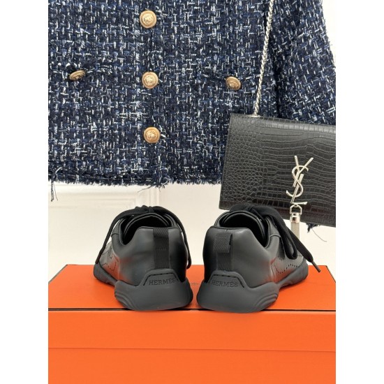 Hermès Fashion Shoes Best Quality
Women 35-41
Men 39-44