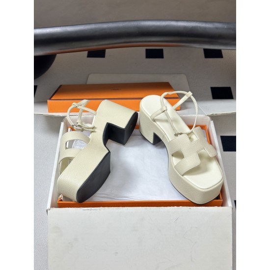 Hermès Fashion Shoes Best Quality
Women 35-41
Men 39-44