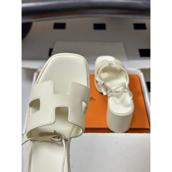 Hermès Fashion Shoes Best Quality
Women 35-41
Men 39-44