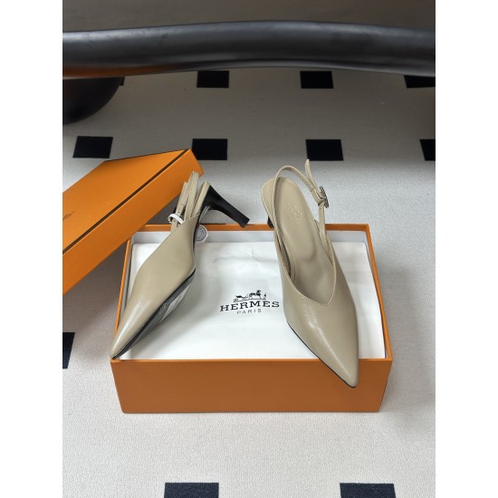 Hermès Fashion Shoes Best Quality
Women 35-41
Men 39-44