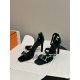 Hermès Fashion Shoes Best Quality
Women 35-41
Men 39-44