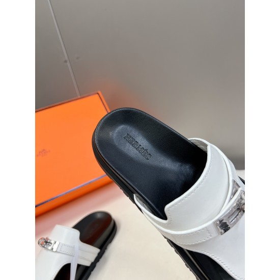 Hermès Fashion Shoes Best Quality
Women 35-41
Men 39-44