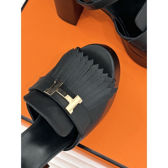 Hermès Fashion Shoes Best Quality
Women 35-41
Men 39-44
