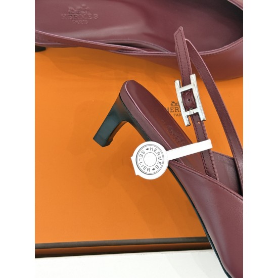 Hermès Fashion Shoes Best Quality
Women 35-41
Men 39-44