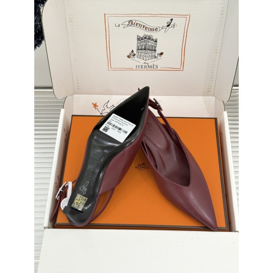 Hermès Fashion Shoes Best Quality
Women 35-41
Men 39-44