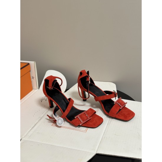 Hermès Fashion Shoes Best Quality
Women 35-41
Men 39-44