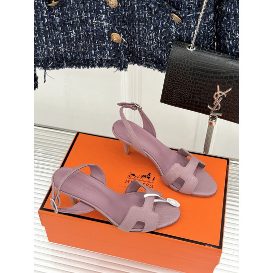 Hermès Fashion Shoes Best Quality
Women 35-41
Men 39-44