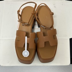 Hermès Fashion Shoes Best Quality
Women 35-41
Men 39-44