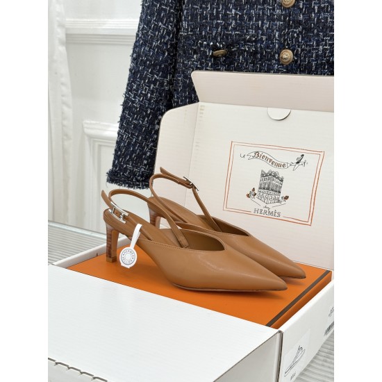 Hermès Fashion Shoes Best Quality
Women 35-41
Men 39-44