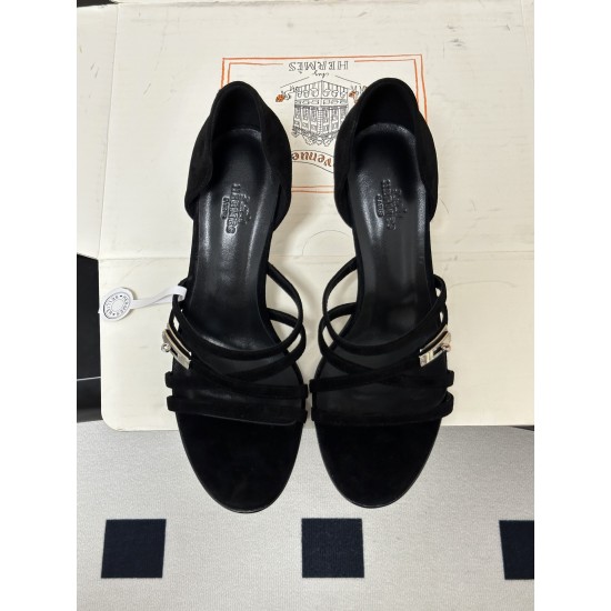 Hermès Fashion Shoes Best Quality
Women 35-41
Men 39-44