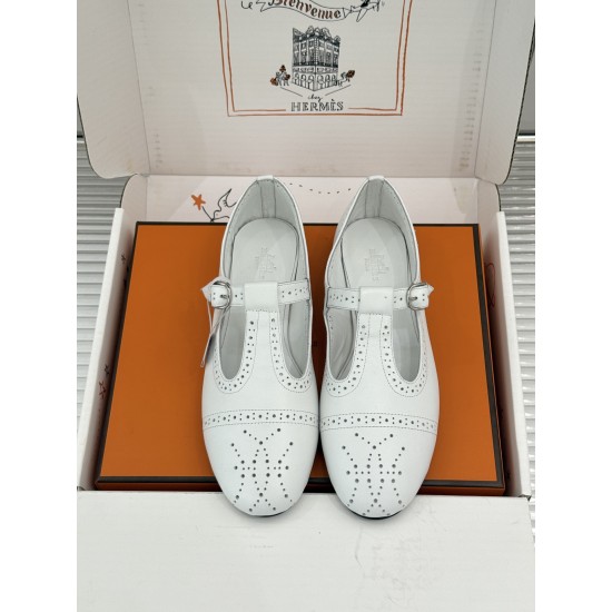 Hermès Fashion Shoes Best Quality
Women 35-41
Men 39-44