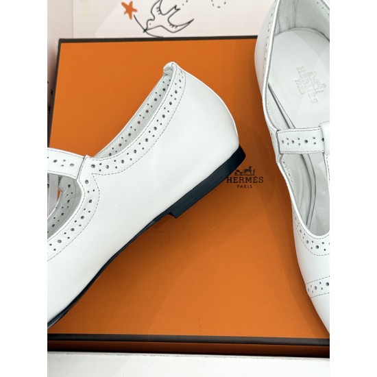 Hermès Fashion Shoes Best Quality
Women 35-41
Men 39-44