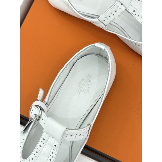 Hermès Fashion Shoes Best Quality
Women 35-41
Men 39-44
