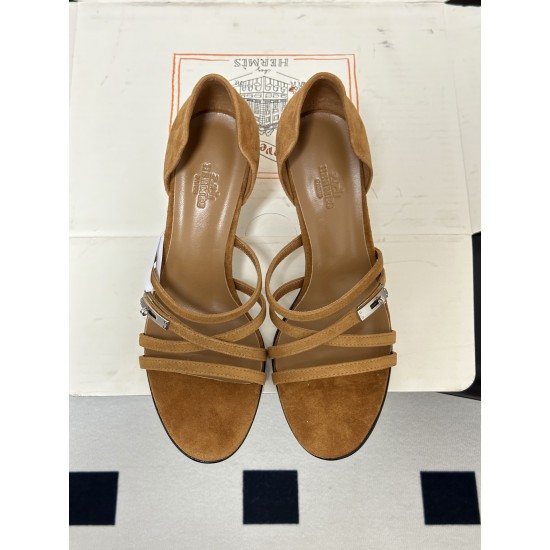 Hermès Fashion Shoes Best Quality
Women 35-41
Men 39-44