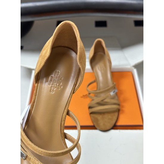 Hermès Fashion Shoes Best Quality
Women 35-41
Men 39-44
