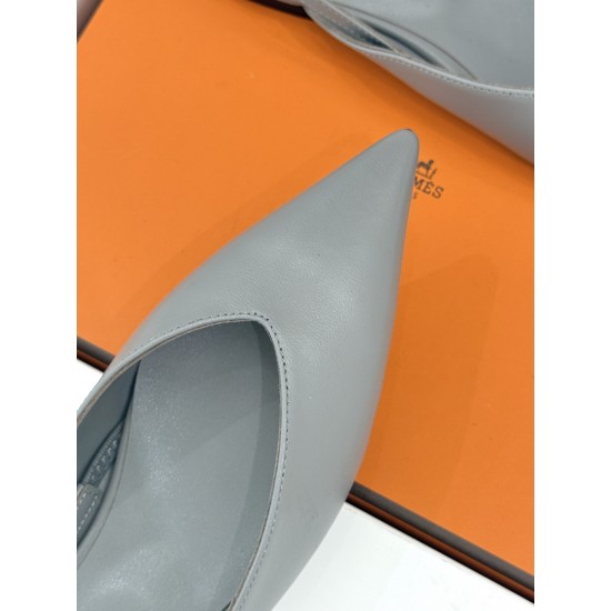 Hermès Fashion Shoes Best Quality
Women 35-41
Men 39-44