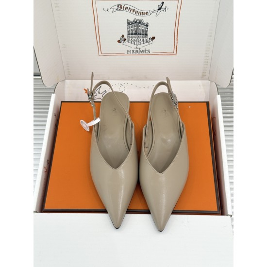 Hermès Fashion Shoes Best Quality
Women 35-41
Men 39-44