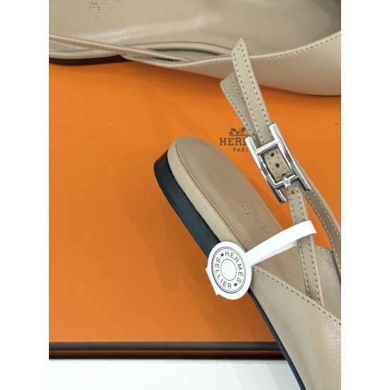 Hermès Fashion Shoes Best Quality
Women 35-41
Men 39-44