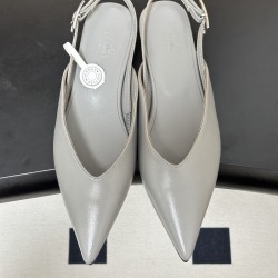 Hermès Fashion Shoes Best Quality
Women 35-41
Men 39-44
