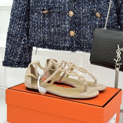 Hermès Fashion Shoes Best Quality
Women 35-41
Men 39-44