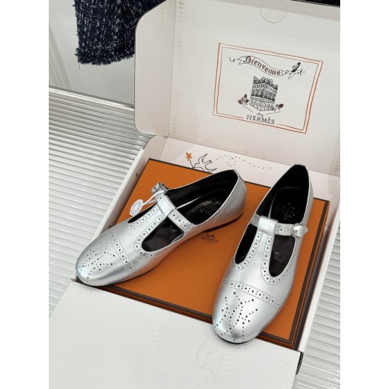 Hermès Fashion Shoes Best Quality
Women 35-41
Men 39-44