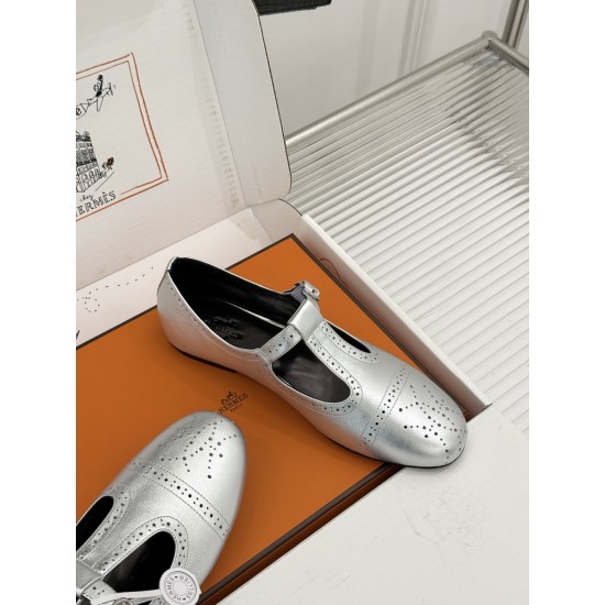 Hermès Fashion Shoes Best Quality
Women 35-41
Men 39-44