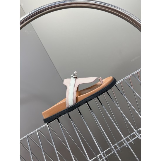 Hermès Fashion Shoes Best Quality
Women 35-41
Men 39-44