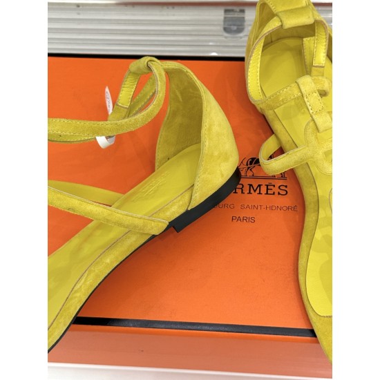 Hermès Fashion Shoes Best Quality
Women 35-41
Men 39-44
