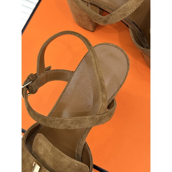 Hermès Fashion Shoes Best Quality
Women 35-41
Men 39-44
