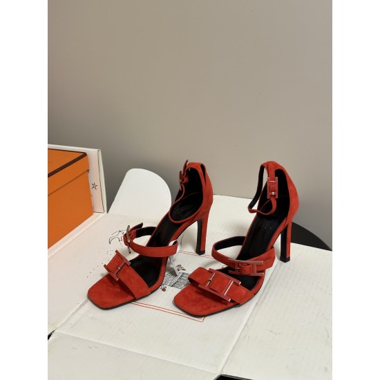 Hermès Fashion Shoes Best Quality
Women 35-41
Men 39-44