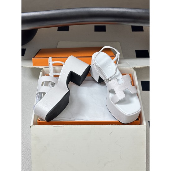 Hermès Fashion Shoes Best Quality
Women 35-41
Men 39-44