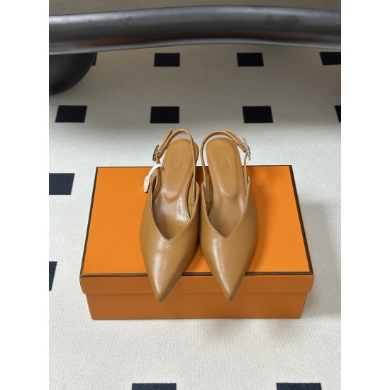 Hermès Fashion Shoes Best Quality
Women 35-41
Men 39-44
