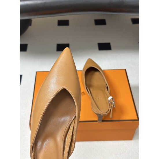 Hermès Fashion Shoes Best Quality
Women 35-41
Men 39-44