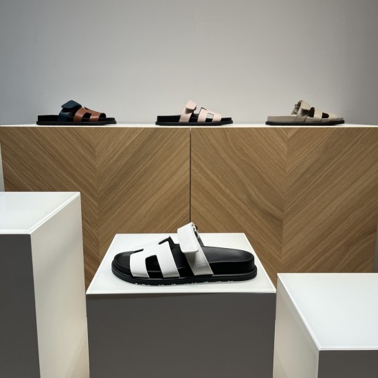 Hermès Fashion Shoes Best Quality
Women 35-41
Men 39-44
