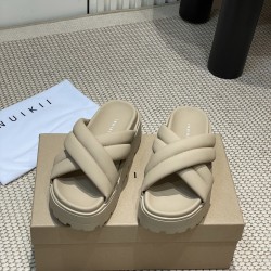 Inuikii Slippers Collection
Women 35-40
