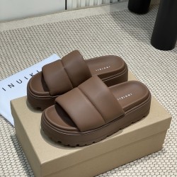 Inuikii Slippers Collection
Women 35-40

