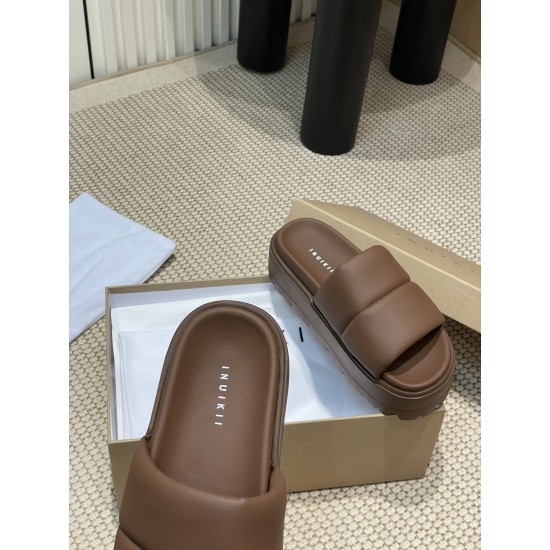 Inuikii Slippers Collection
Women 35-40

