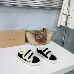 Inuikii Slippers Collection
Women 35-40
