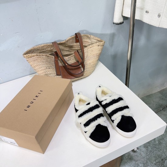 Inuikii Slippers Collection
Women 35-40
