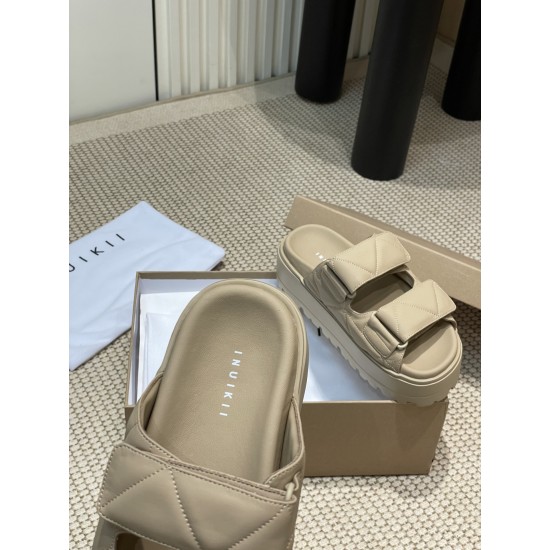 Inuikii Slippers Collection
Women 35-40
