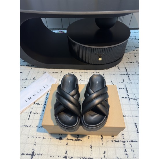 Inuikii Slippers Collection
Women 35-40
