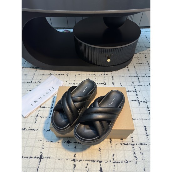 Inuikii Slippers Collection
Women 35-40
