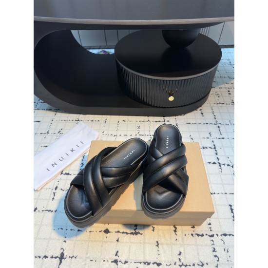 Inuikii Slippers Collection
Women 35-40

