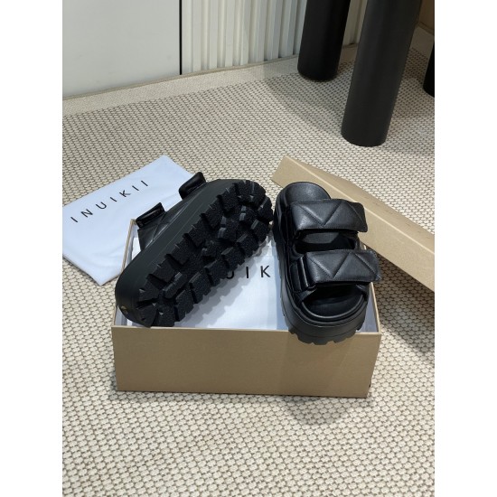Inuikii Slippers Collection
Women 35-40
