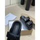 Inuikii Slippers Collection
Women 35-40
