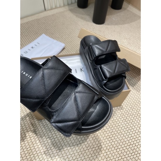 Inuikii Slippers Collection
Women 35-40
